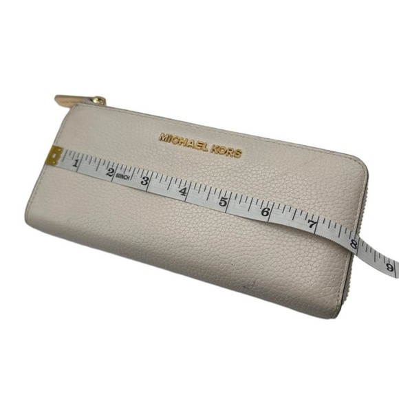 MICHAEL KORS Off White Wallet - Picture 7 of 9
